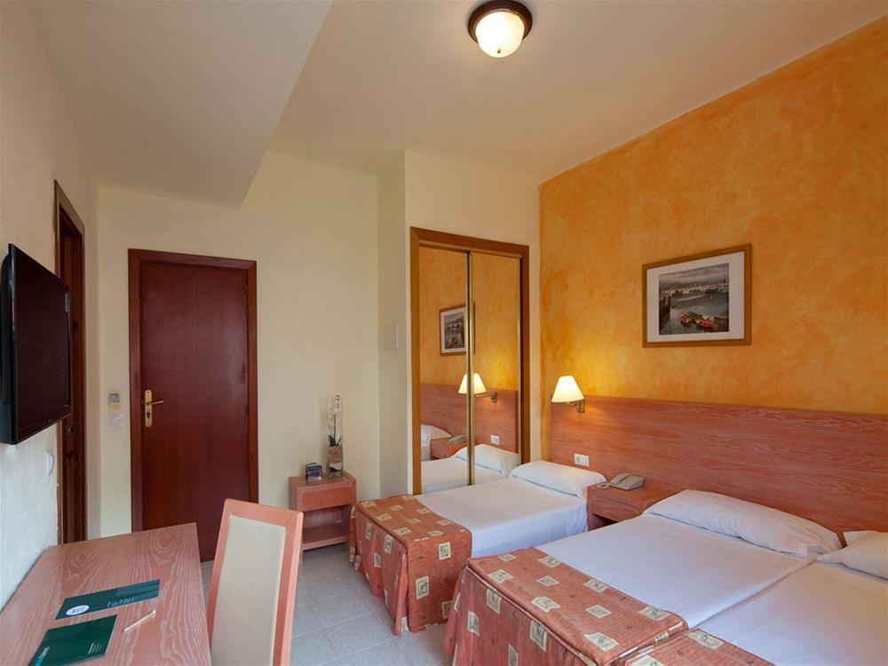 Hm Alma Beach - Adults Only Can Pastilla  Bagian luar foto