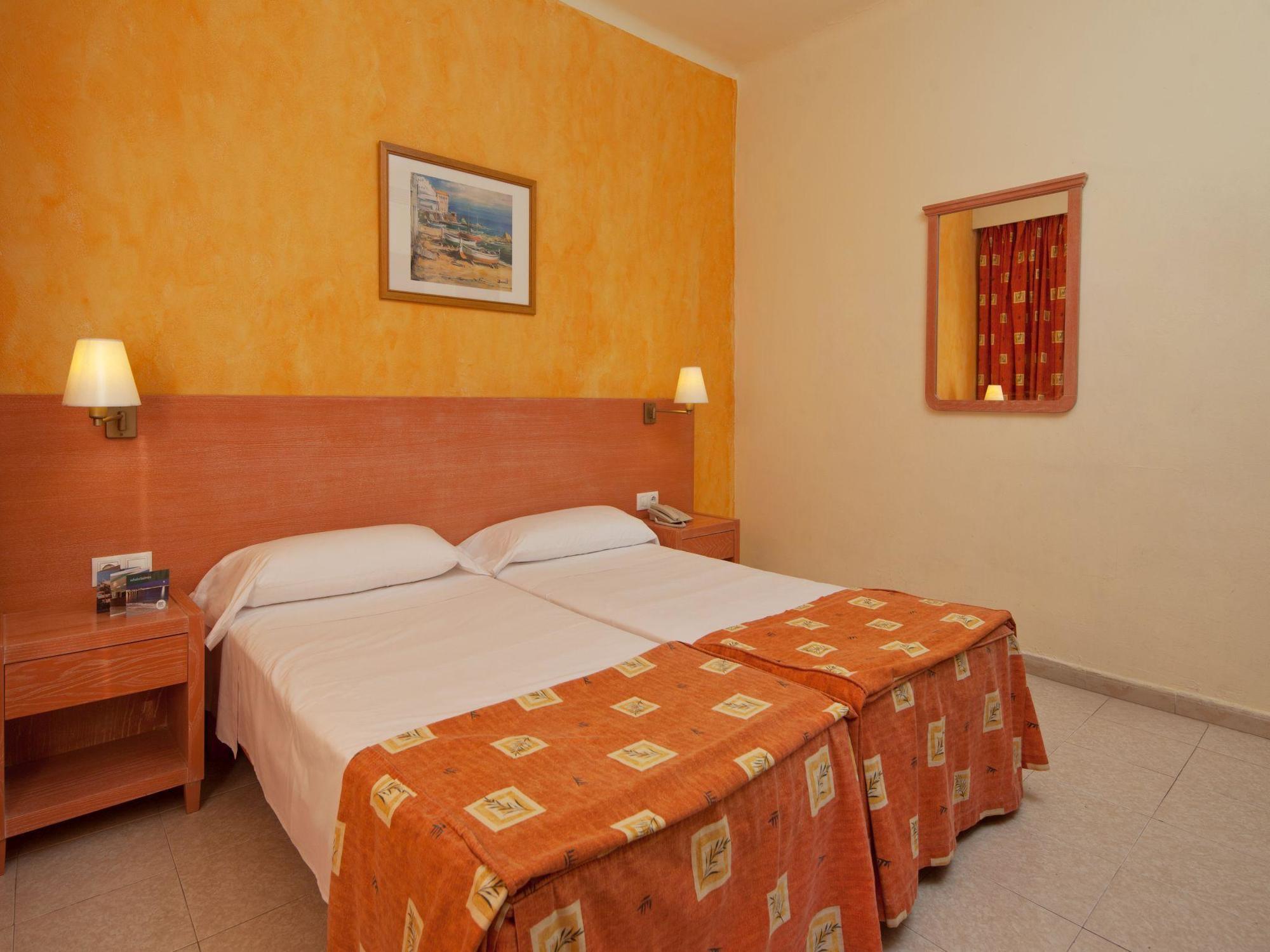 Hm Alma Beach - Adults Only Can Pastilla  Bagian luar foto